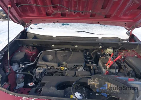 2019 Toyota Rav4 Xle Premium z USA, uszkodzony, nr VIN JTMA1RFV9KD015777